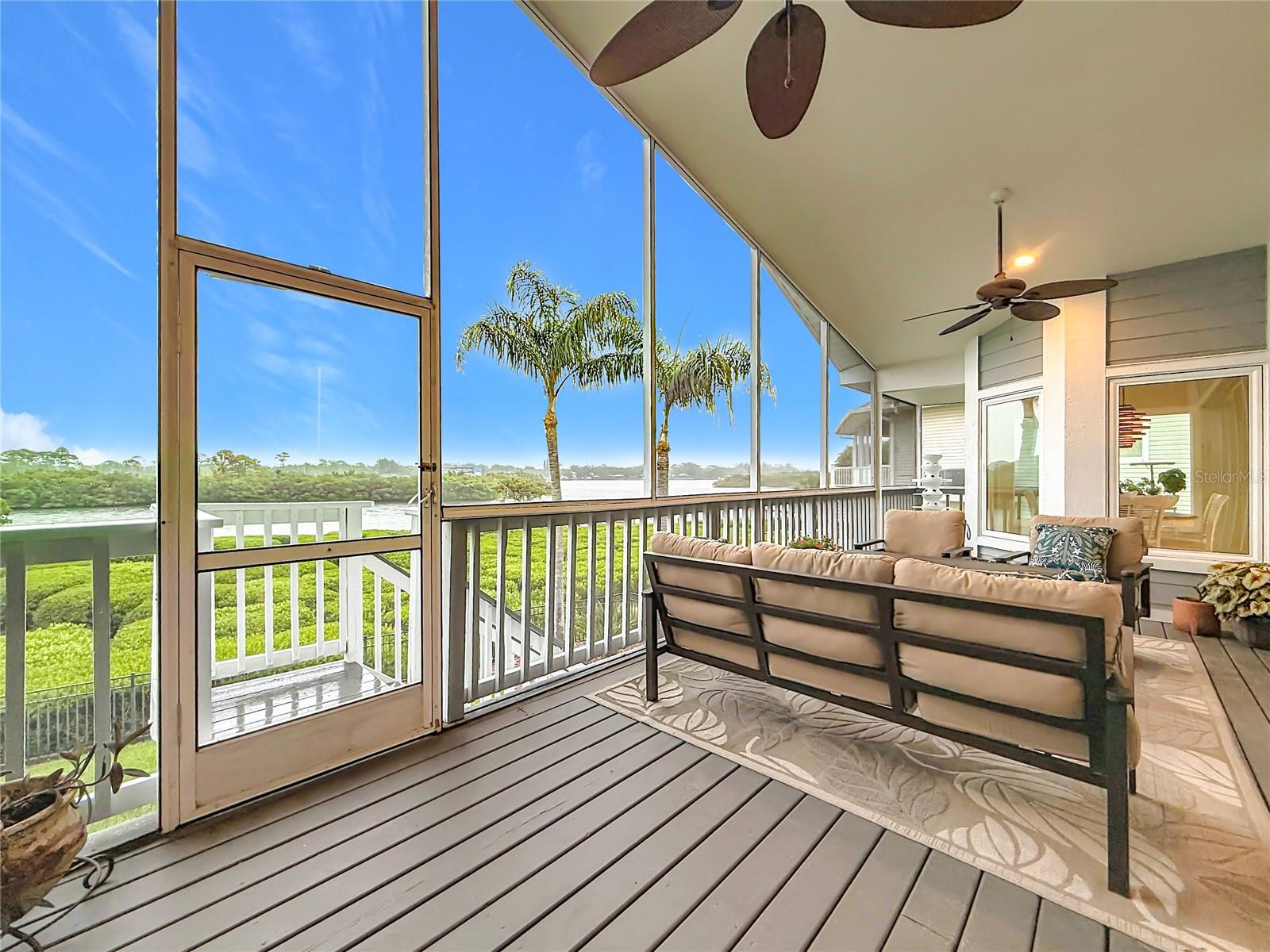 2021 NORTH POINTE ALEXIS DR, TARPON SPRINGS, FL, 34689