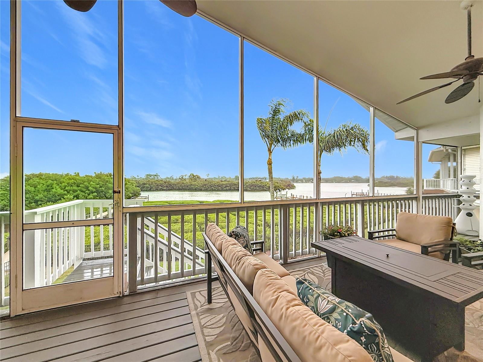 2021 NORTH POINTE ALEXIS DR, TARPON SPRINGS, FL, 34689
