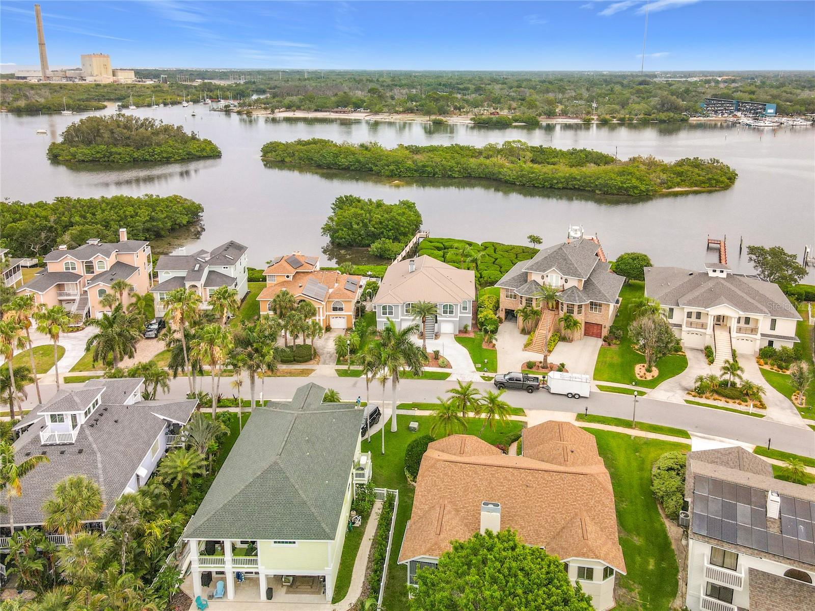 2021 NORTH POINTE ALEXIS DR, TARPON SPRINGS, FL, 34689