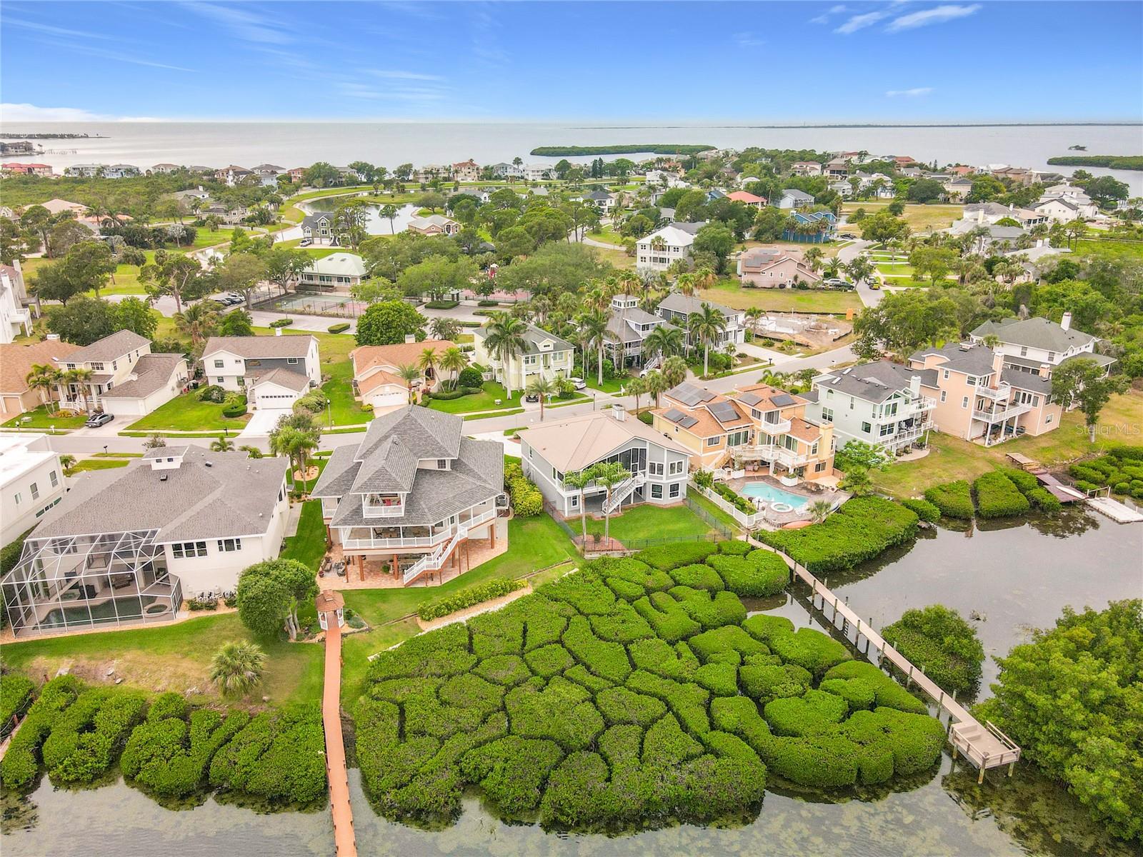 2021 NORTH POINTE ALEXIS DR, TARPON SPRINGS, FL, 34689