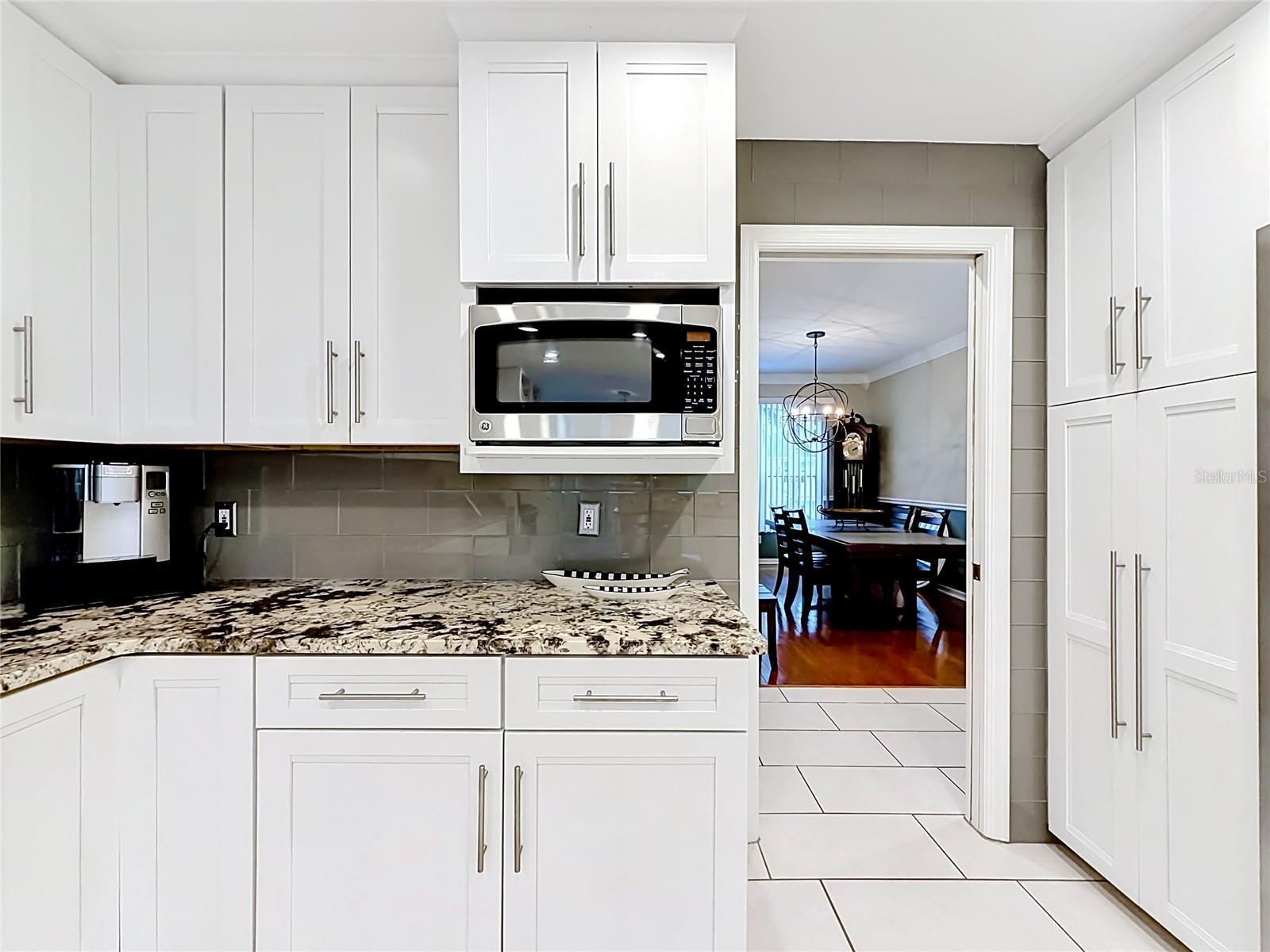 2021 NORTH POINTE ALEXIS DR, TARPON SPRINGS, FL, 34689