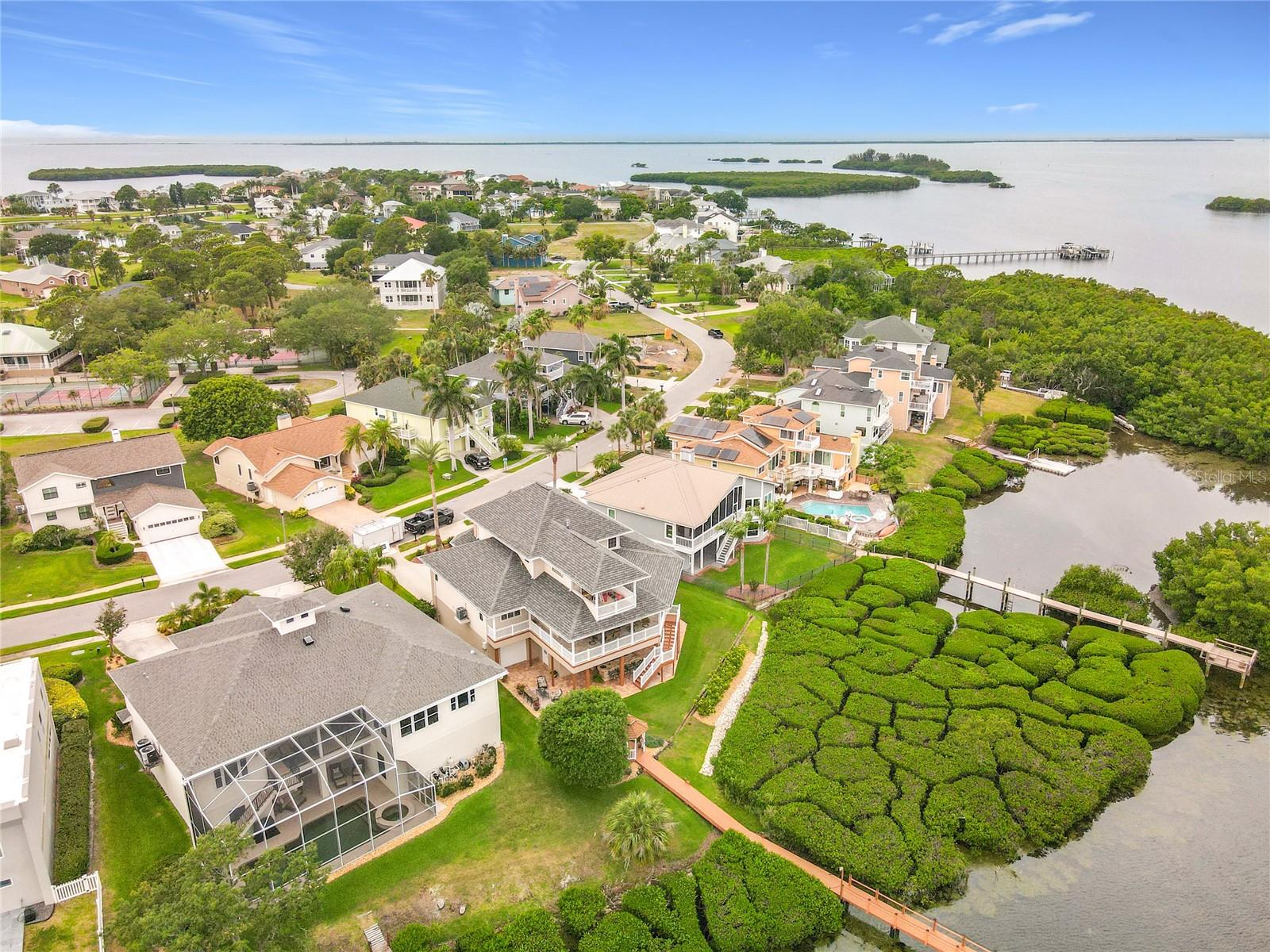 2021 NORTH POINTE ALEXIS DR, TARPON SPRINGS, FL, 34689