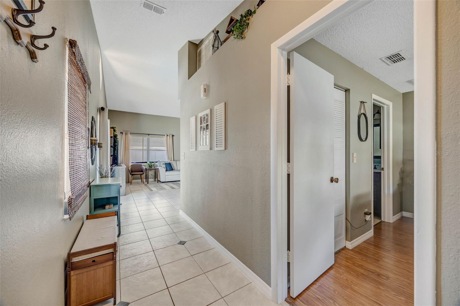 13423 LARAWAY DR, RIVERVIEW, FL, 33579