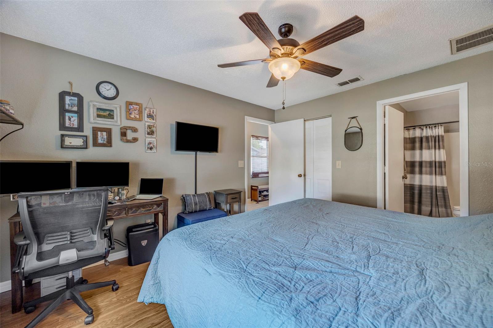 13423 LARAWAY DR, RIVERVIEW, FL, 33579