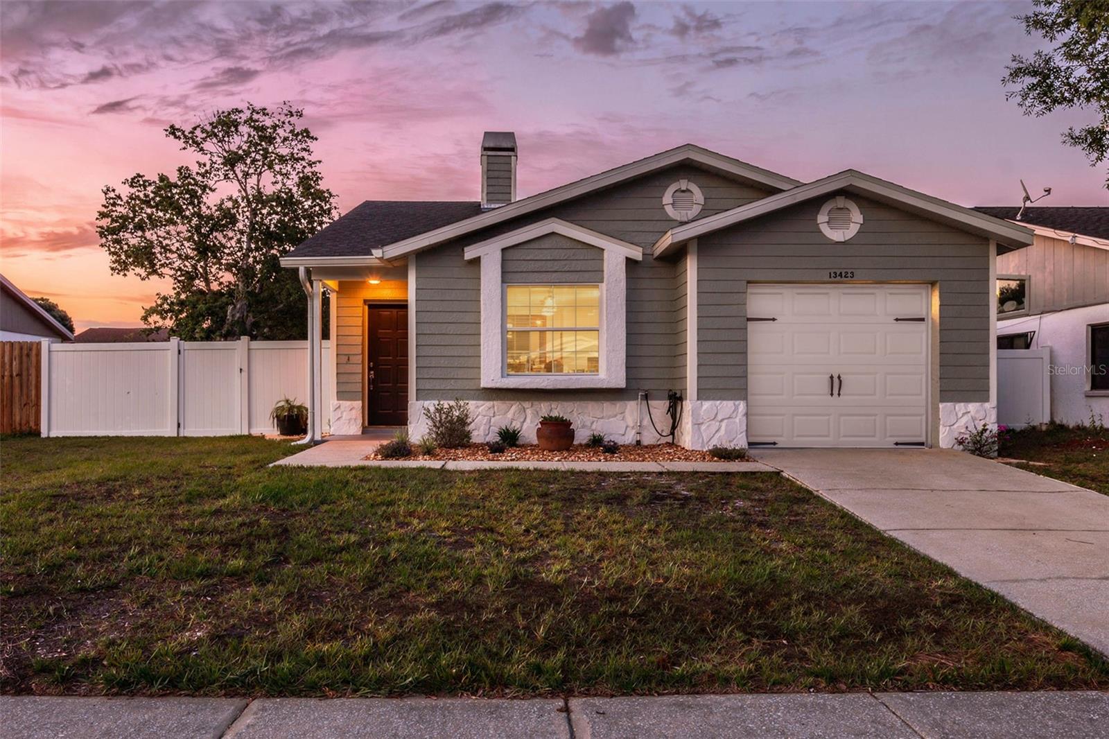 13423 LARAWAY DR, RIVERVIEW, FL, 33579