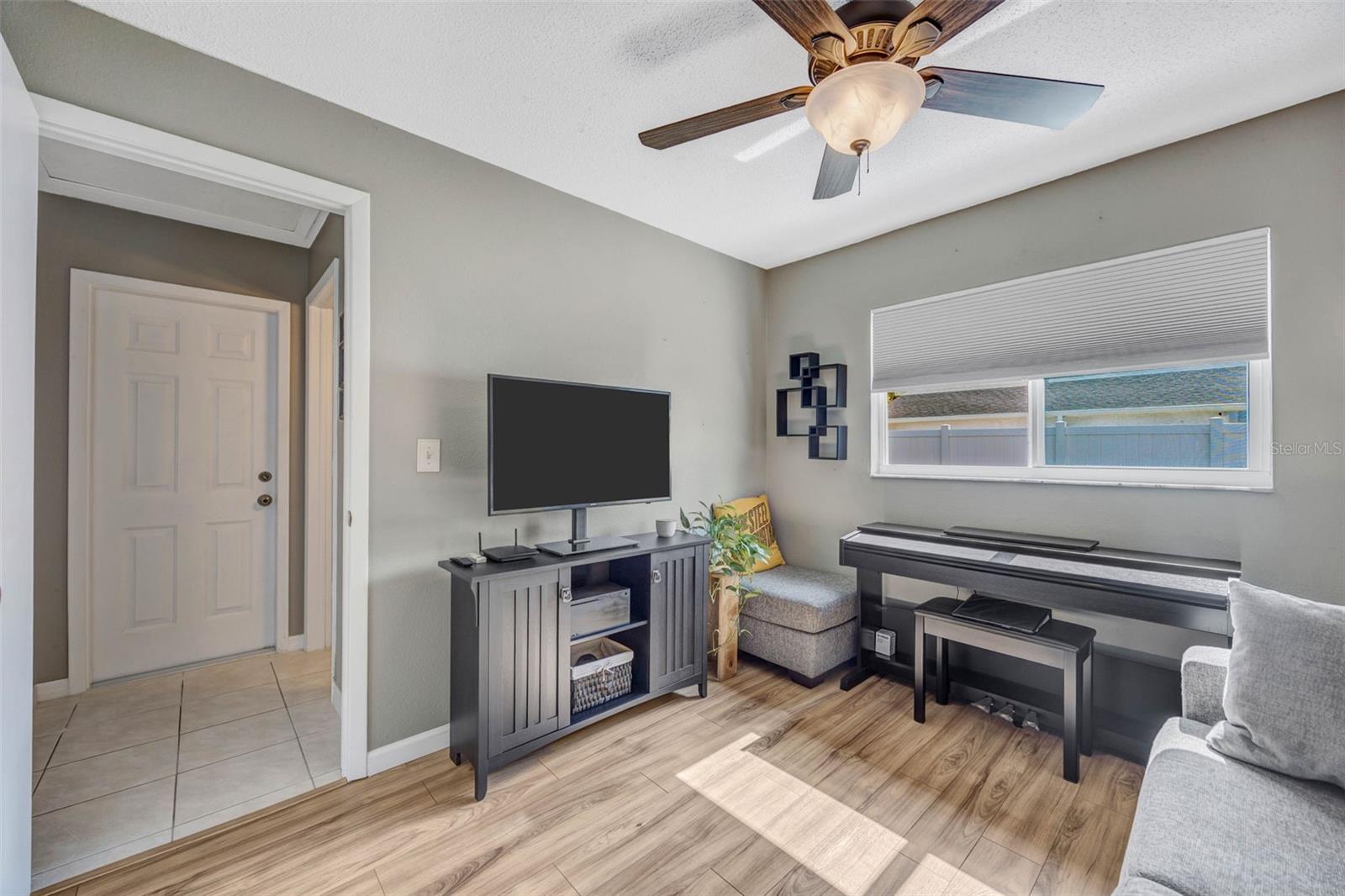 13423 LARAWAY DR, RIVERVIEW, FL, 33579