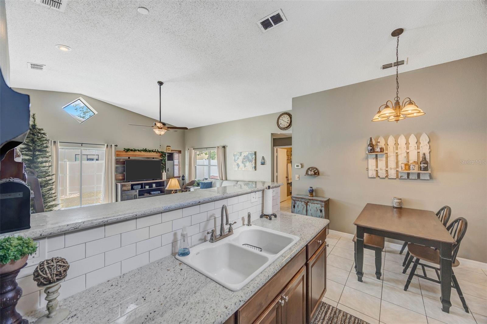 13423 LARAWAY DR, RIVERVIEW, FL, 33579