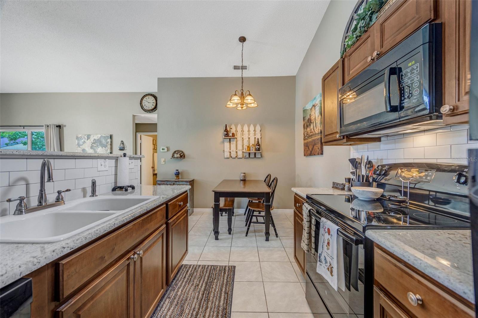 13423 LARAWAY DR, RIVERVIEW, FL, 33579