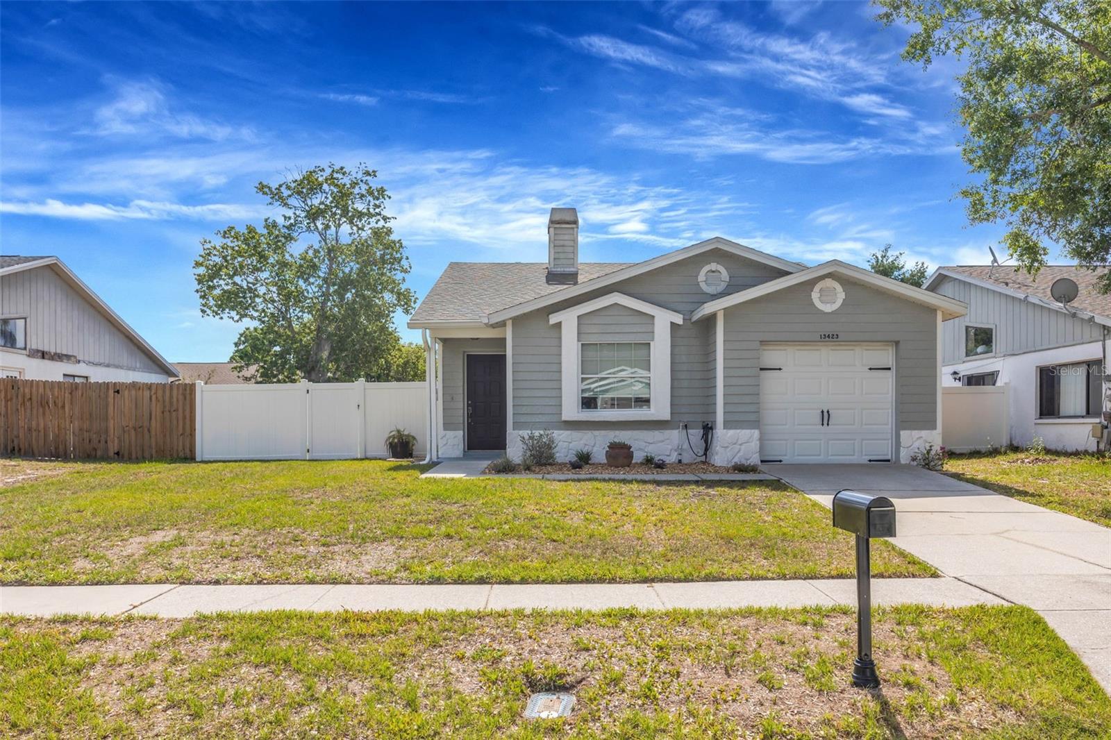 13423 LARAWAY DR, RIVERVIEW, FL, 33579