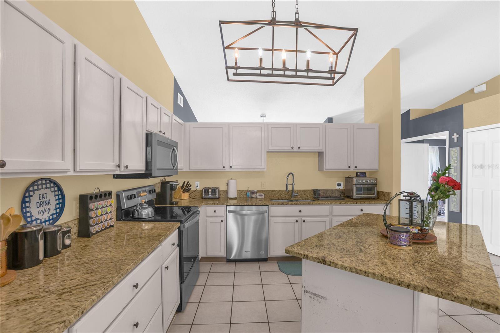 2940 EVANS DR, KISSIMMEE, FL, 34758