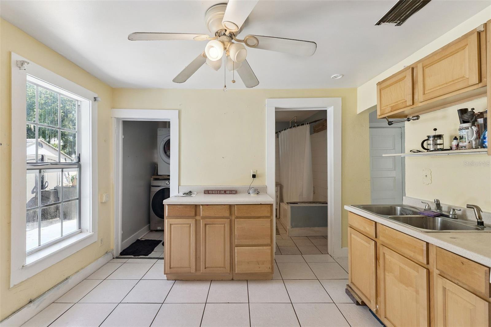 207 MARY AVE, NEW SMYRNA BEACH, FL, 32168