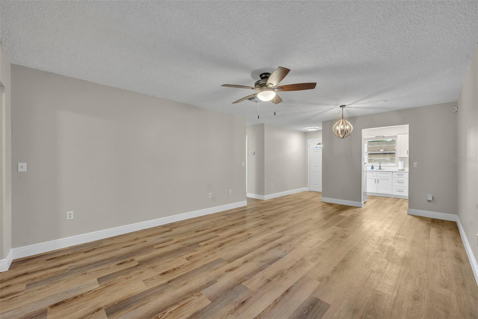 2 VILLA VILLAR CT #20, DELAND, FL, 32724