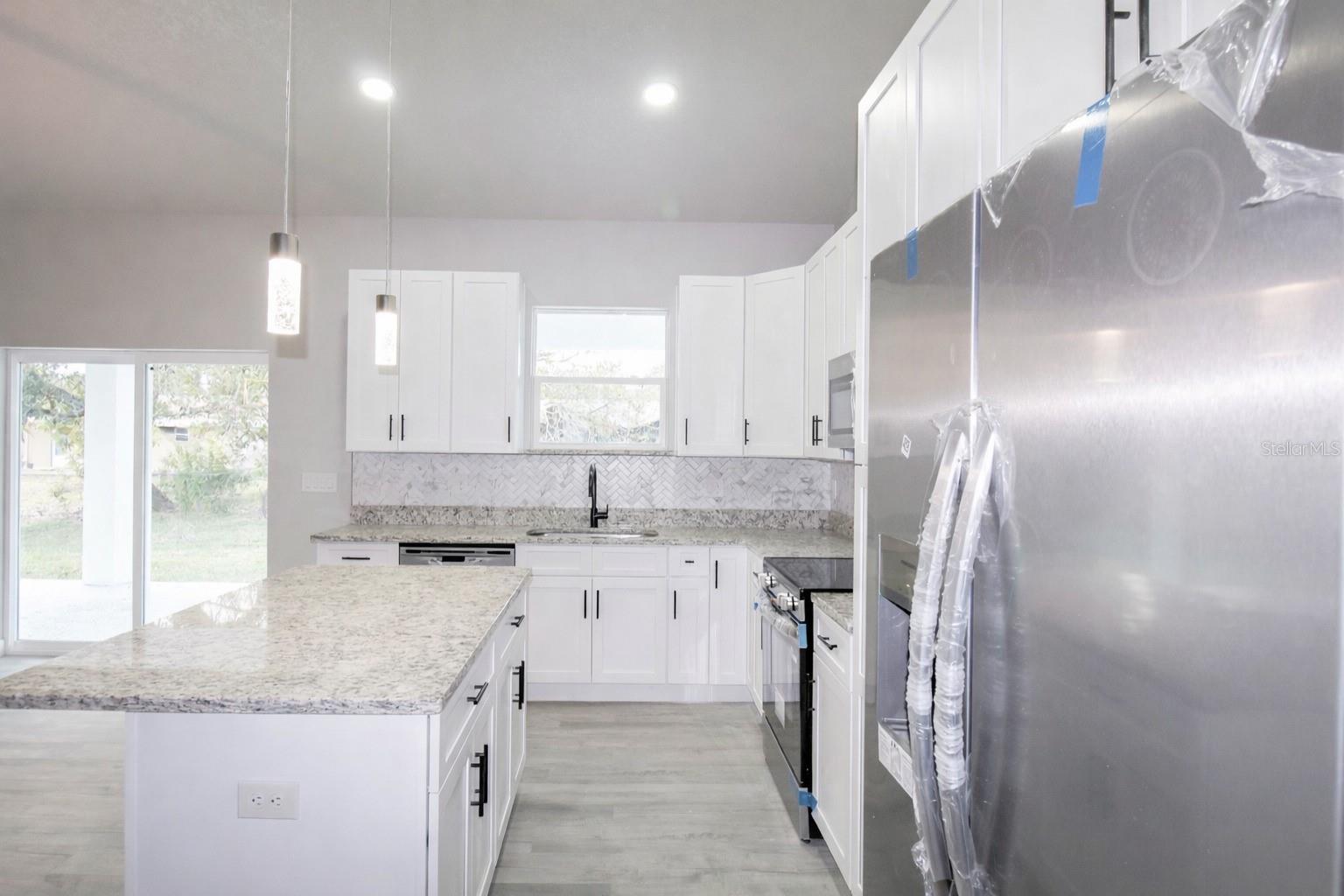 769 MEMORIAL DR, SEBRING, FL, 33870