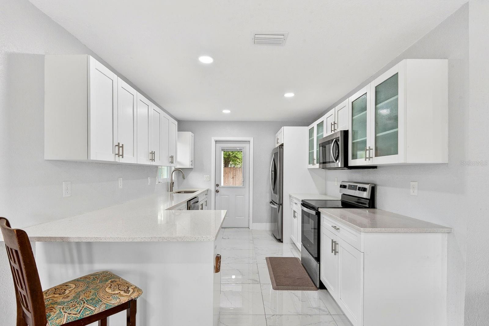 916 PATTISON AVE, SARASOTA, FL, 34237