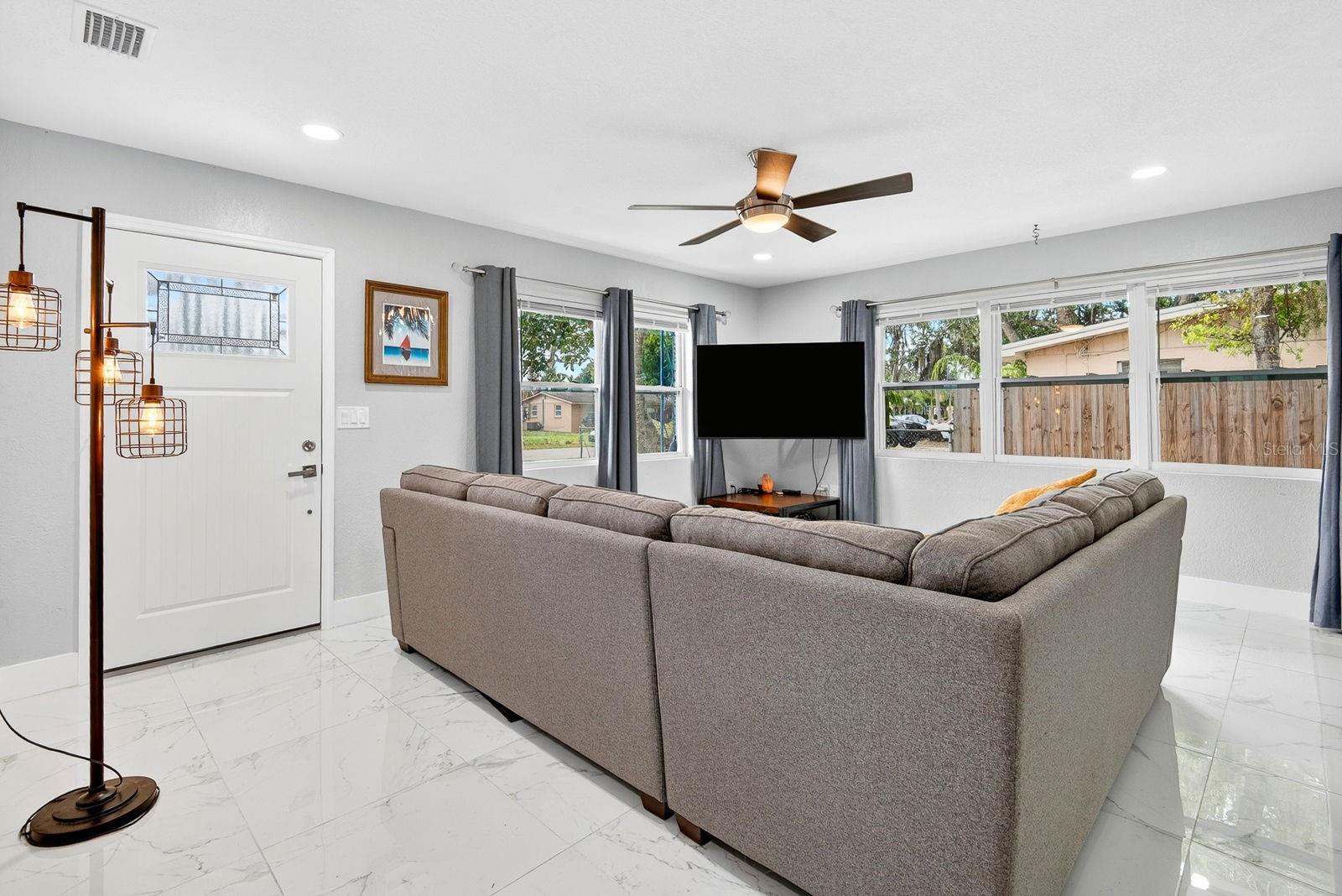 916 PATTISON AVE, SARASOTA, FL, 34237