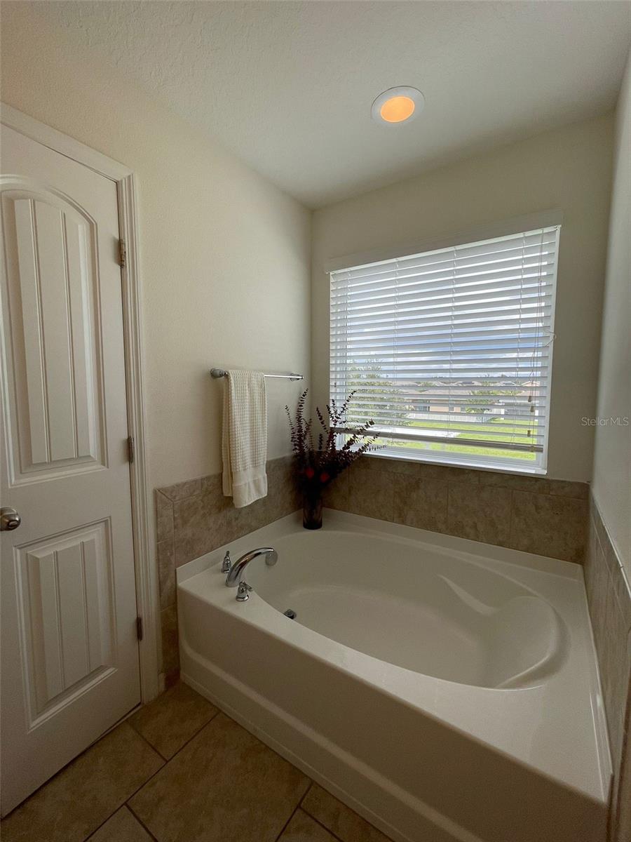 2342 BEACON LANDING CIR, ORLANDO, FL, 32824