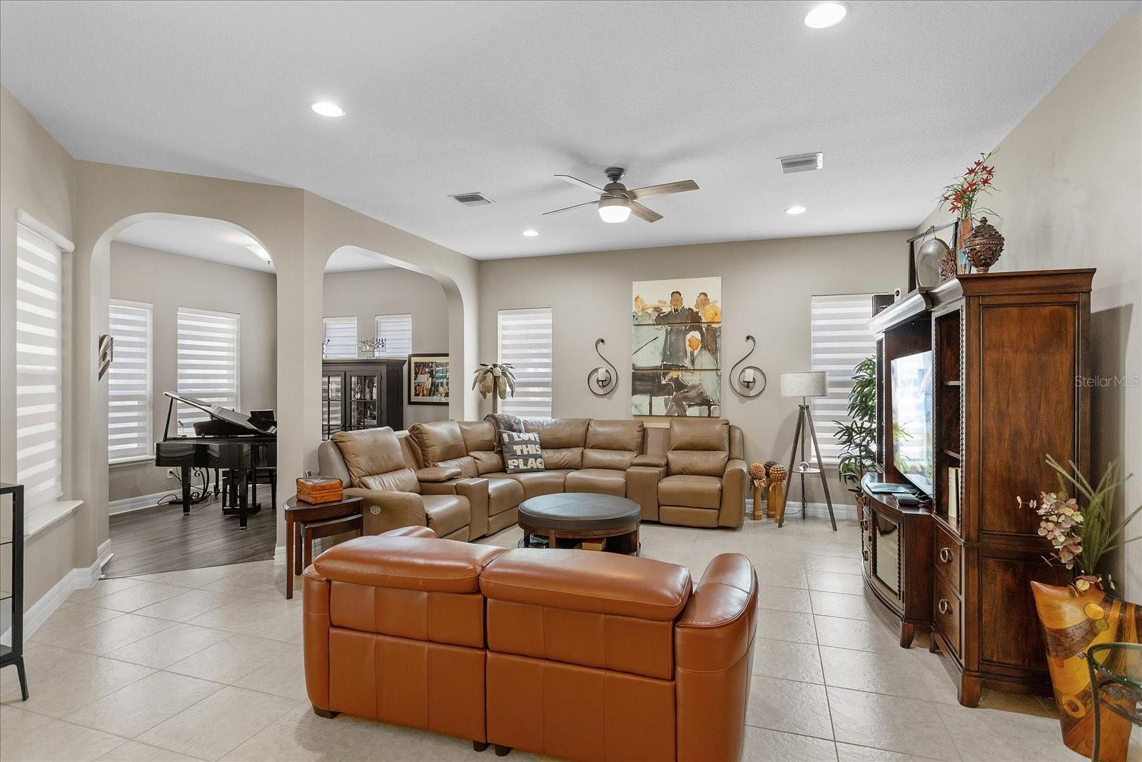 187 BALMY COAST RD, GROVELAND, FL, 34736