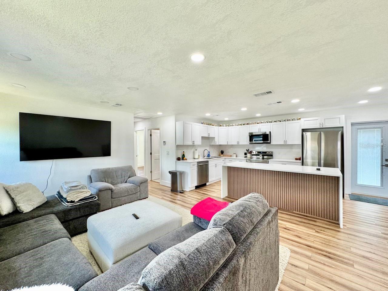 3814 W TYSON AVE, TAMPA, FL, 33611