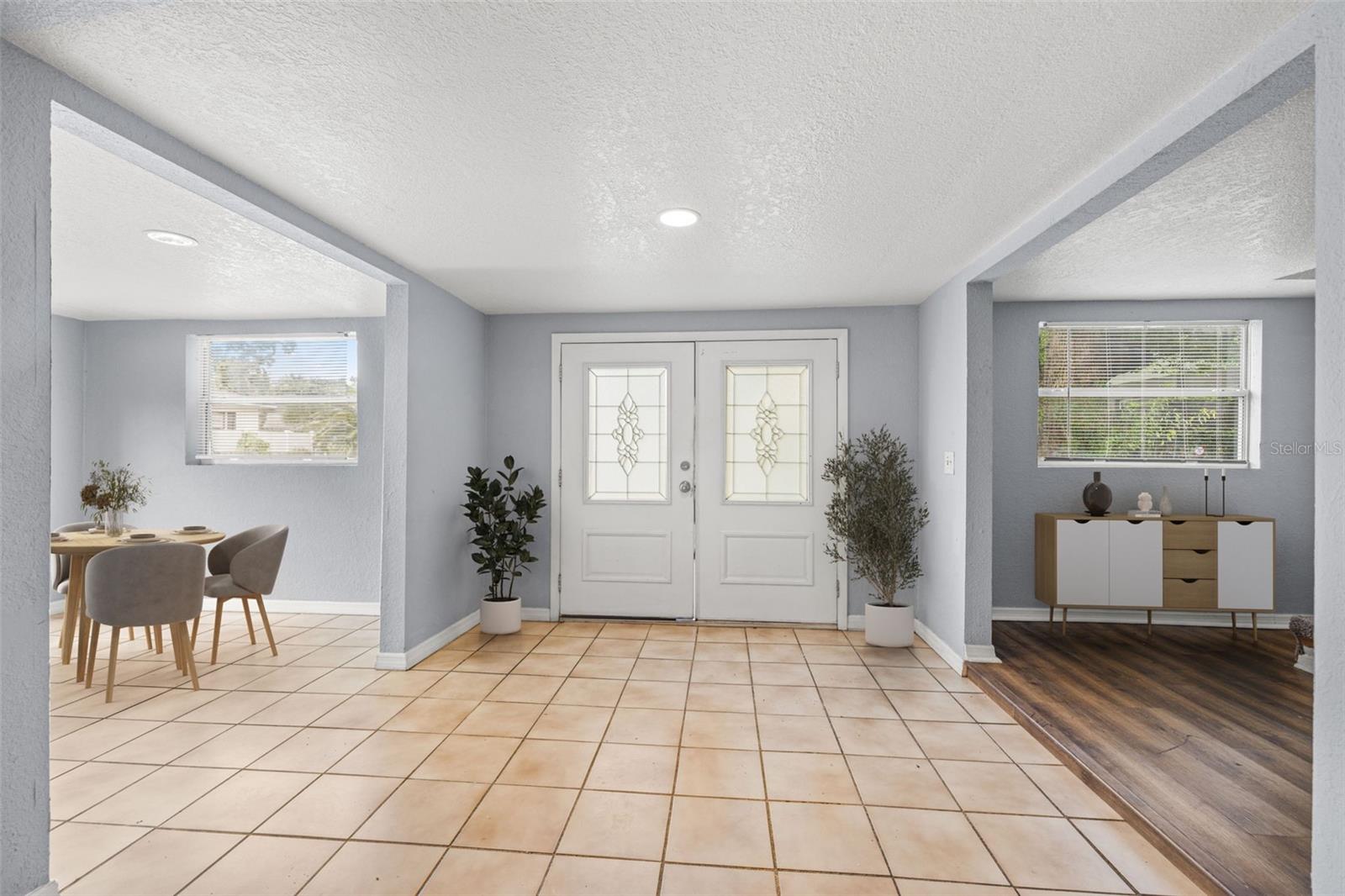 305 E HANNA AVE, TAMPA, FL, 33604