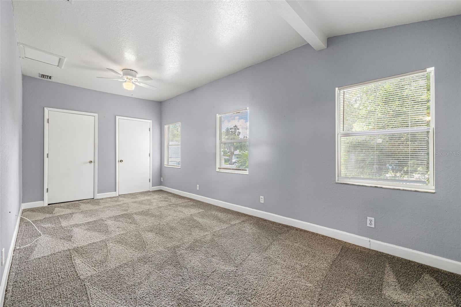 305 E HANNA AVE, TAMPA, FL, 33604