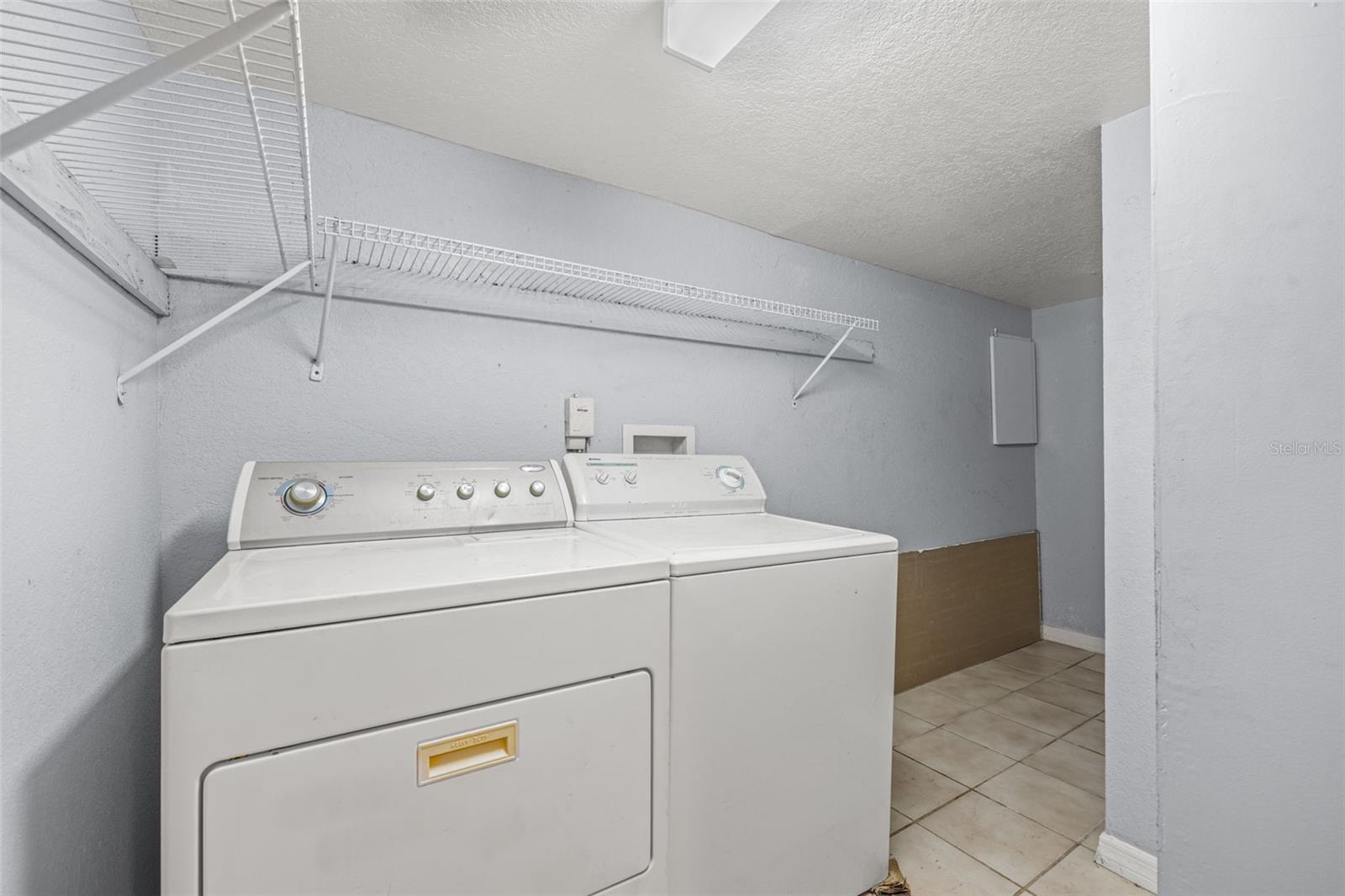 305 E HANNA AVE, TAMPA, FL, 33604