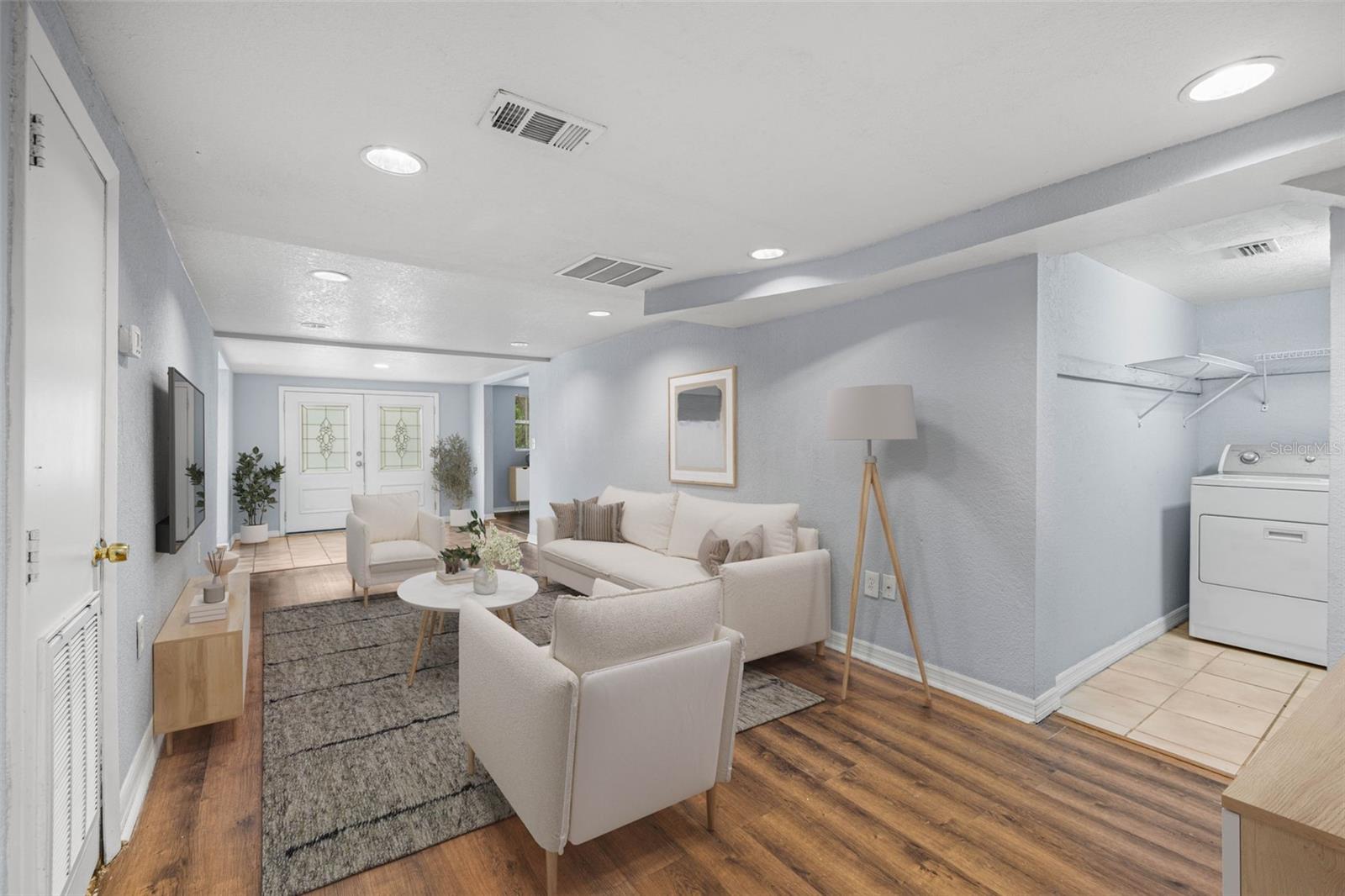 305 E HANNA AVE, TAMPA, FL, 33604