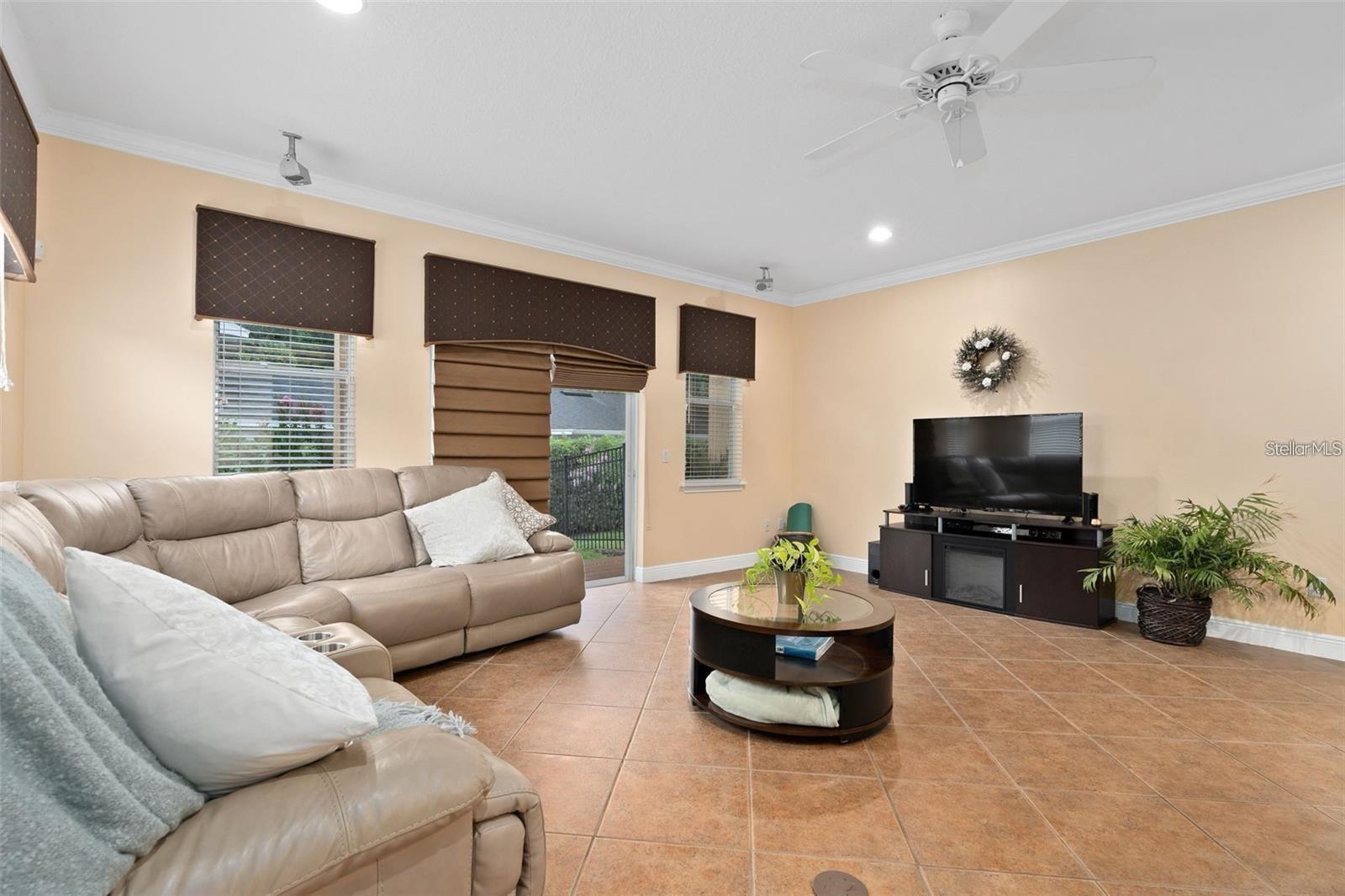 828 ELLWOOD AVE #J, ORLANDO, FL, 32804