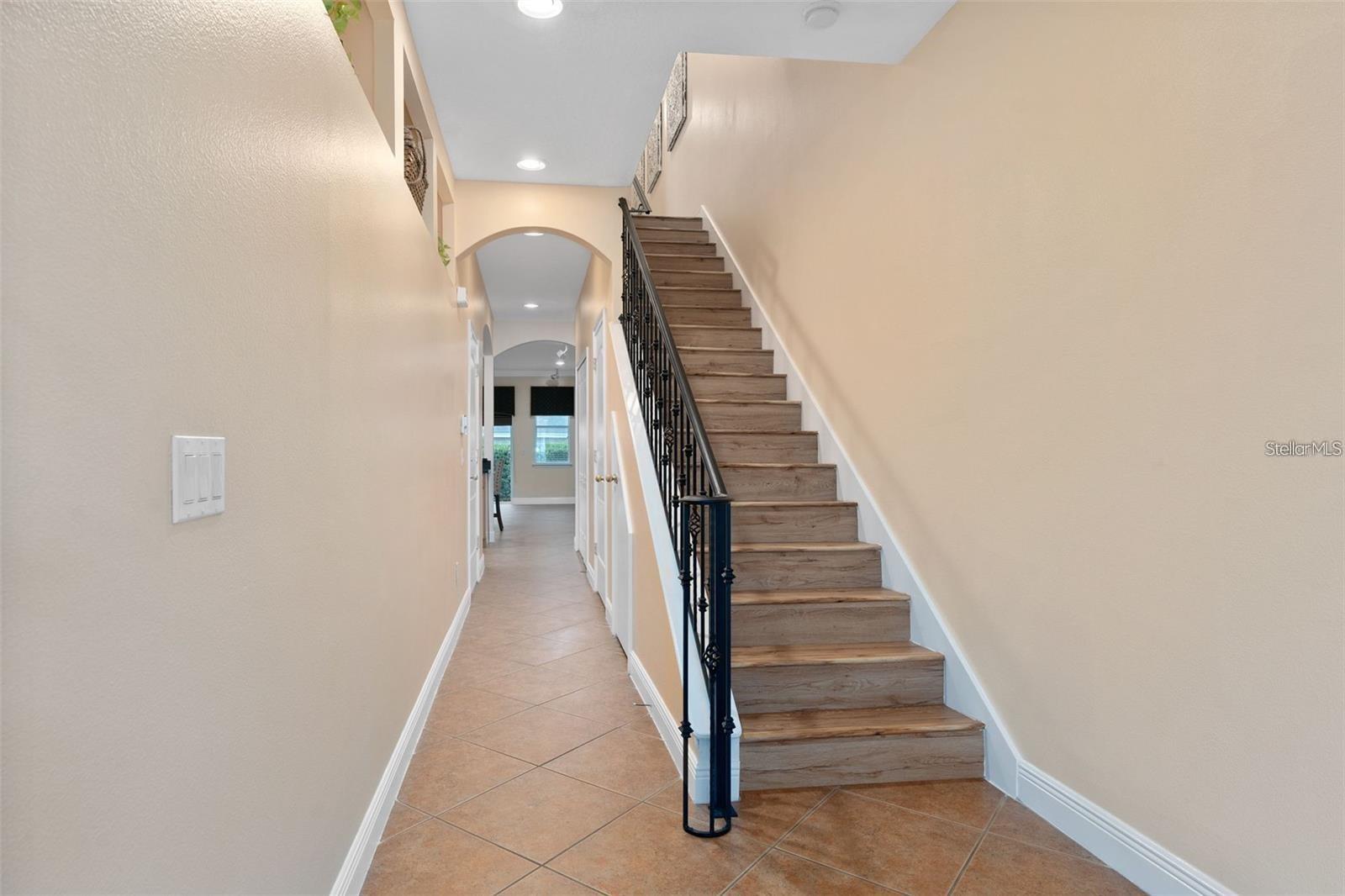 828 ELLWOOD AVE #J, ORLANDO, FL, 32804