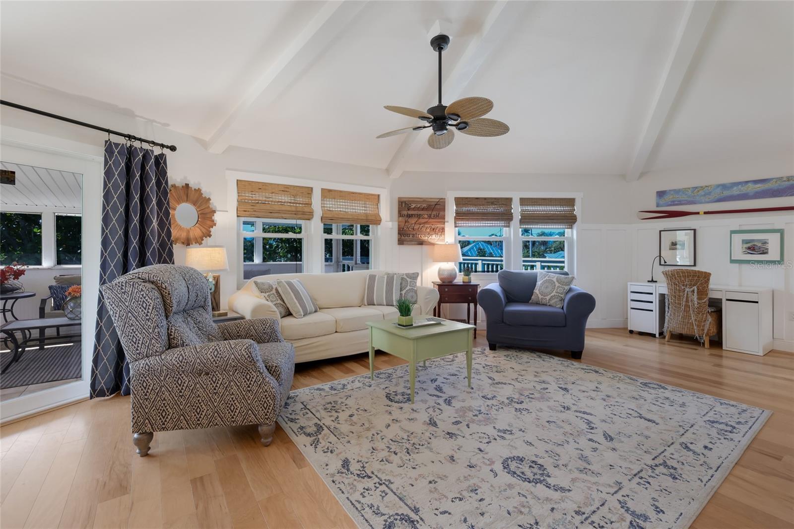 221 85TH ST, HOLMES BEACH, FL, 34217
