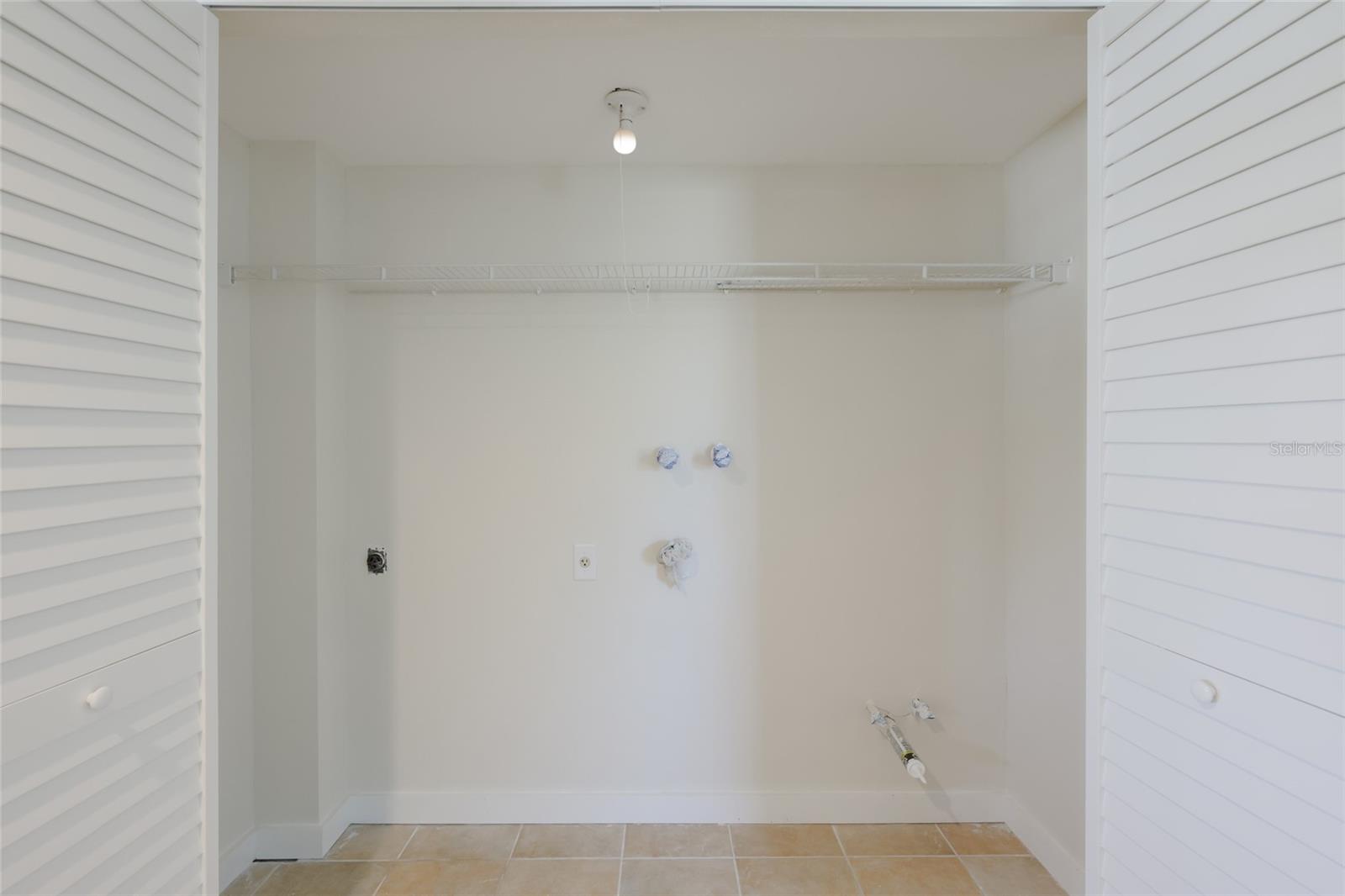 221 85TH ST, HOLMES BEACH, FL, 34217