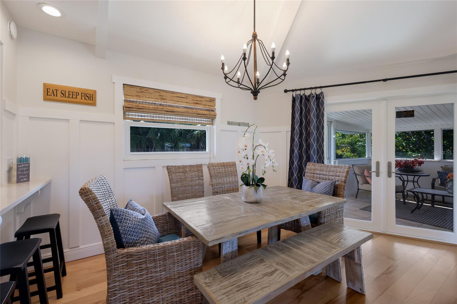 221 85TH ST, HOLMES BEACH, FL, 34217