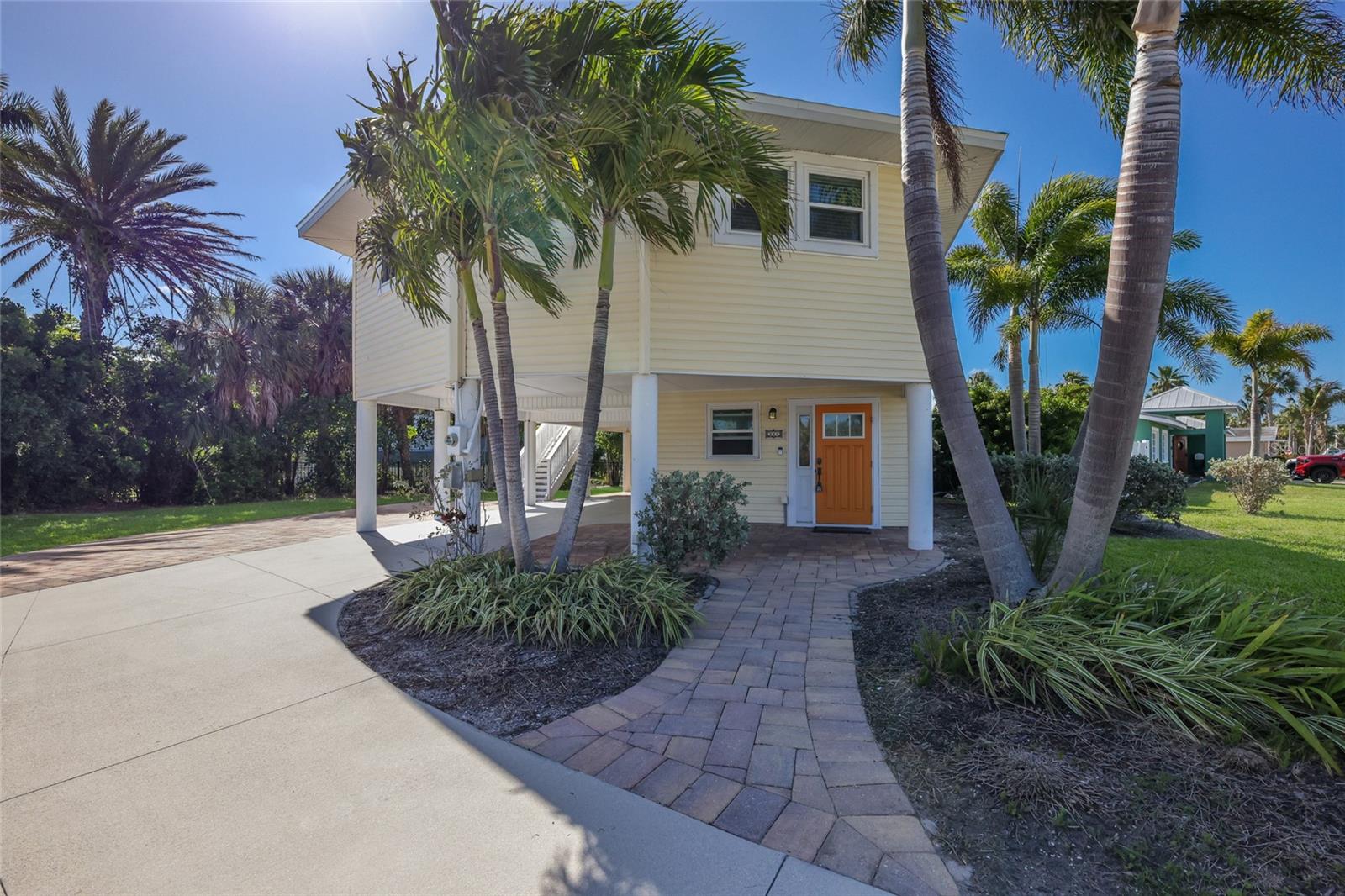 221 85TH ST, HOLMES BEACH, FL, 34217