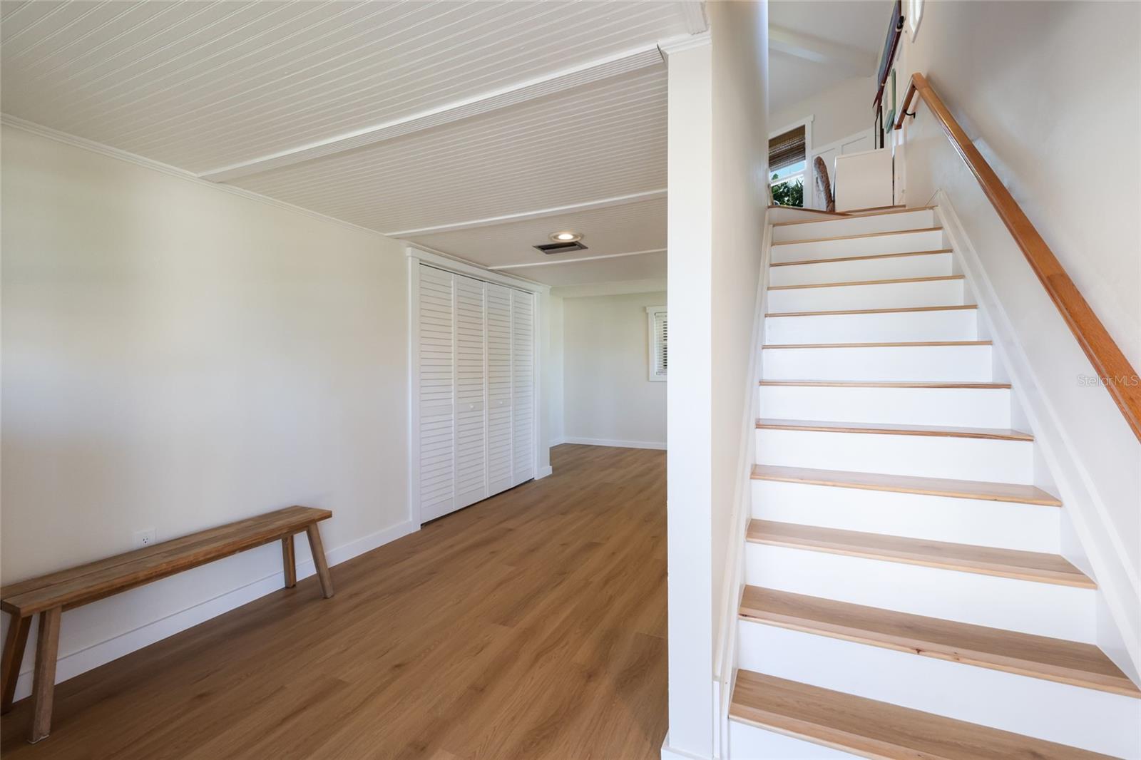 221 85TH ST, HOLMES BEACH, FL, 34217