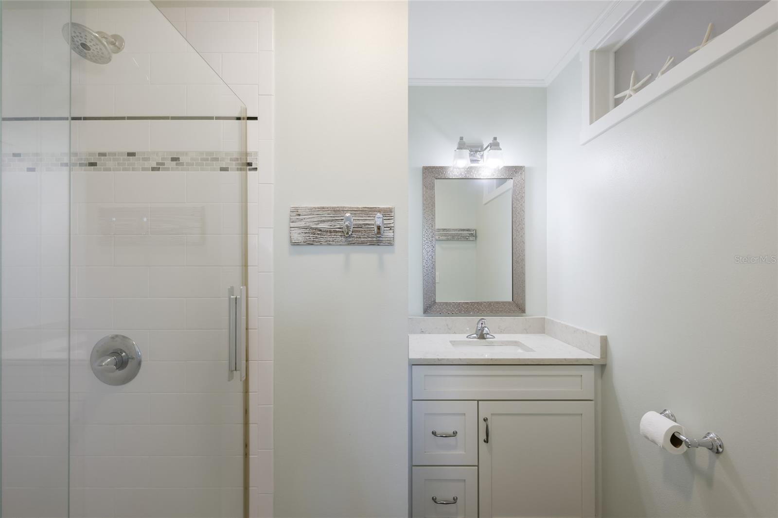 221 85TH ST, HOLMES BEACH, FL, 34217