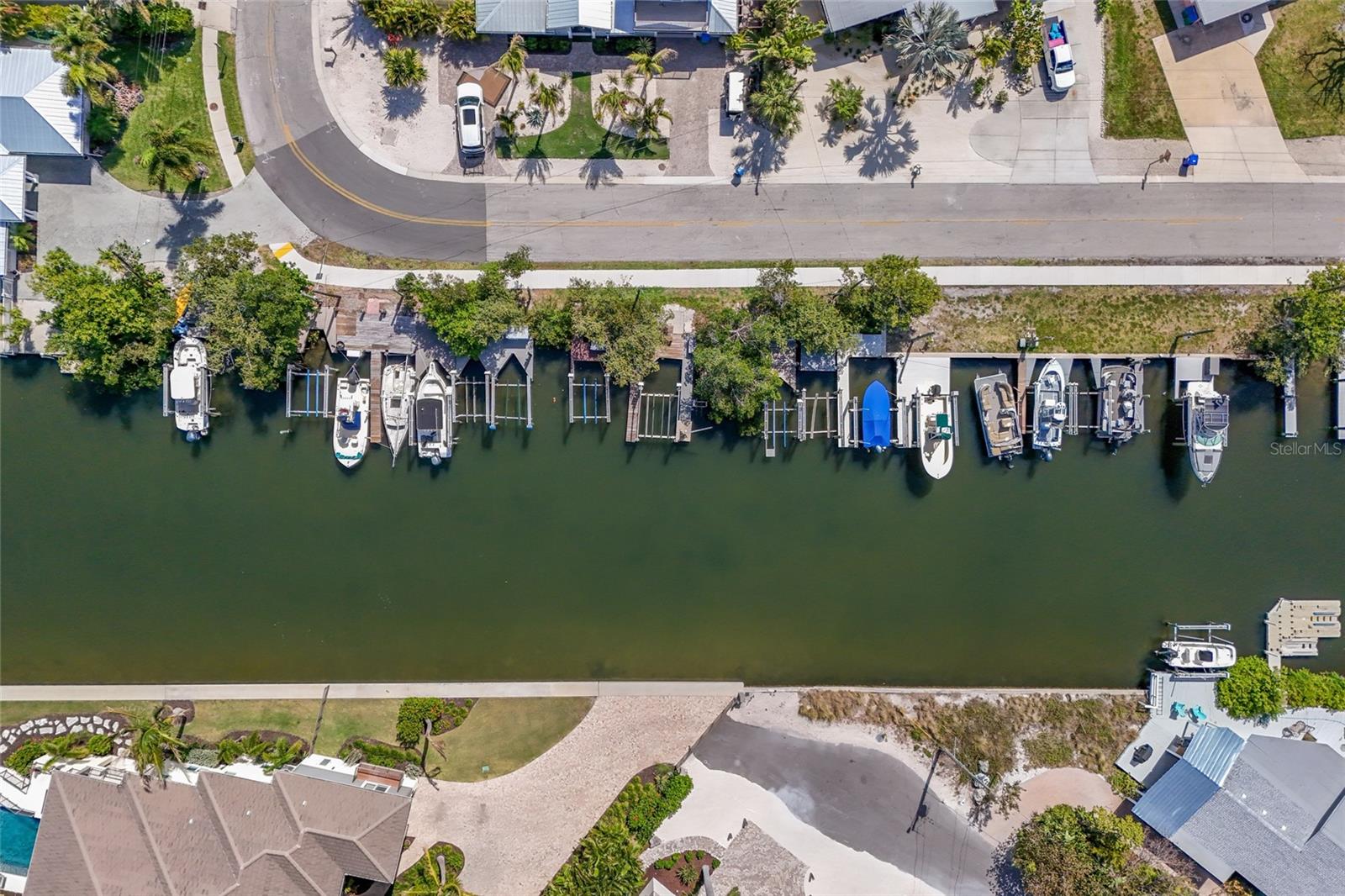 221 85TH ST, HOLMES BEACH, FL, 34217