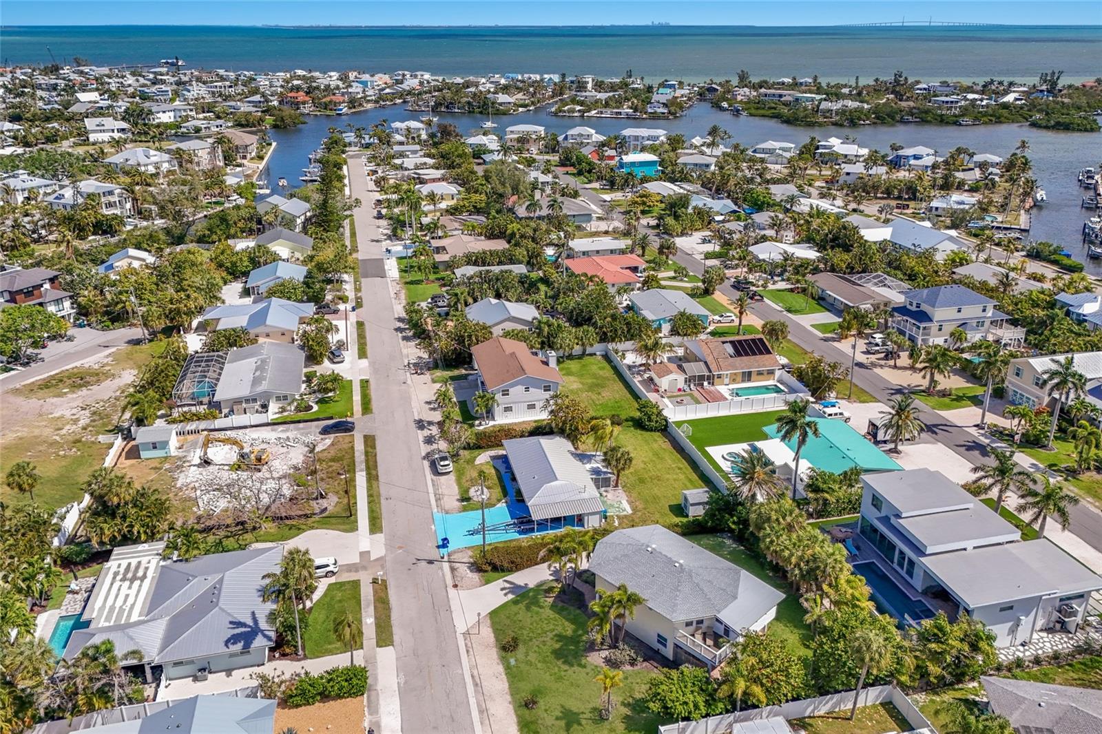 221 85TH ST, HOLMES BEACH, FL, 34217