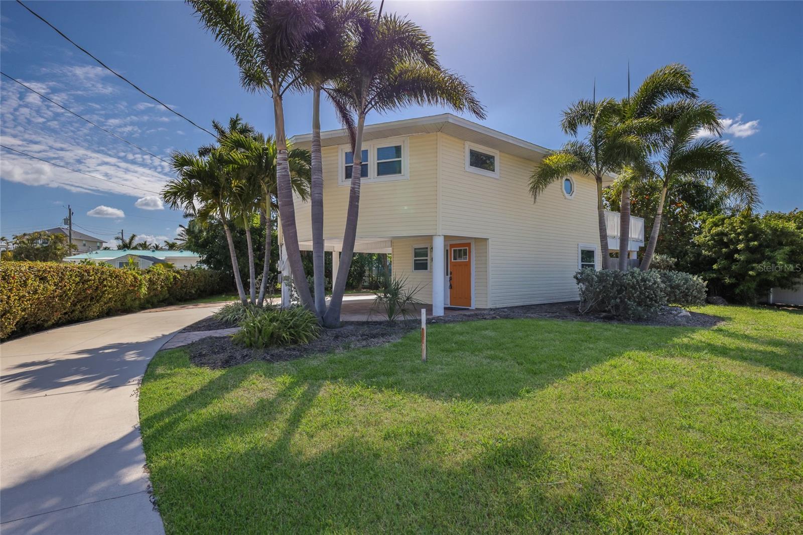 221 85TH ST, HOLMES BEACH, FL, 34217