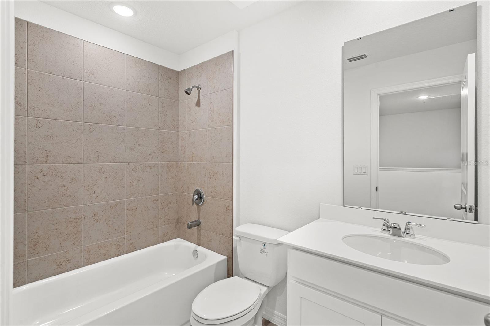 4698 WINDING RIVER RD, ORLANDO, FL, 32822