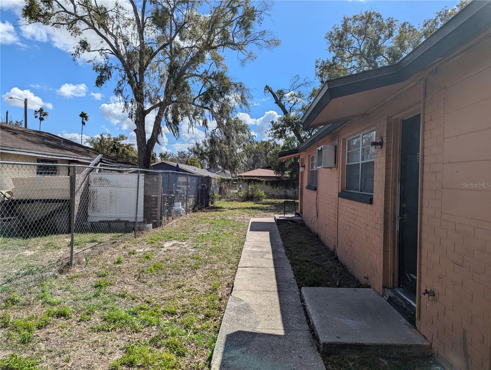 1215 E 108TH AVE, TAMPA, FL, 33612