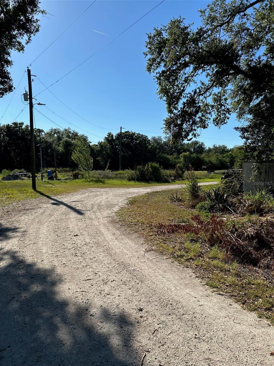 910 1010 & 1016  3RD AVE SE AVE SE, RUSKIN, FL, 33570