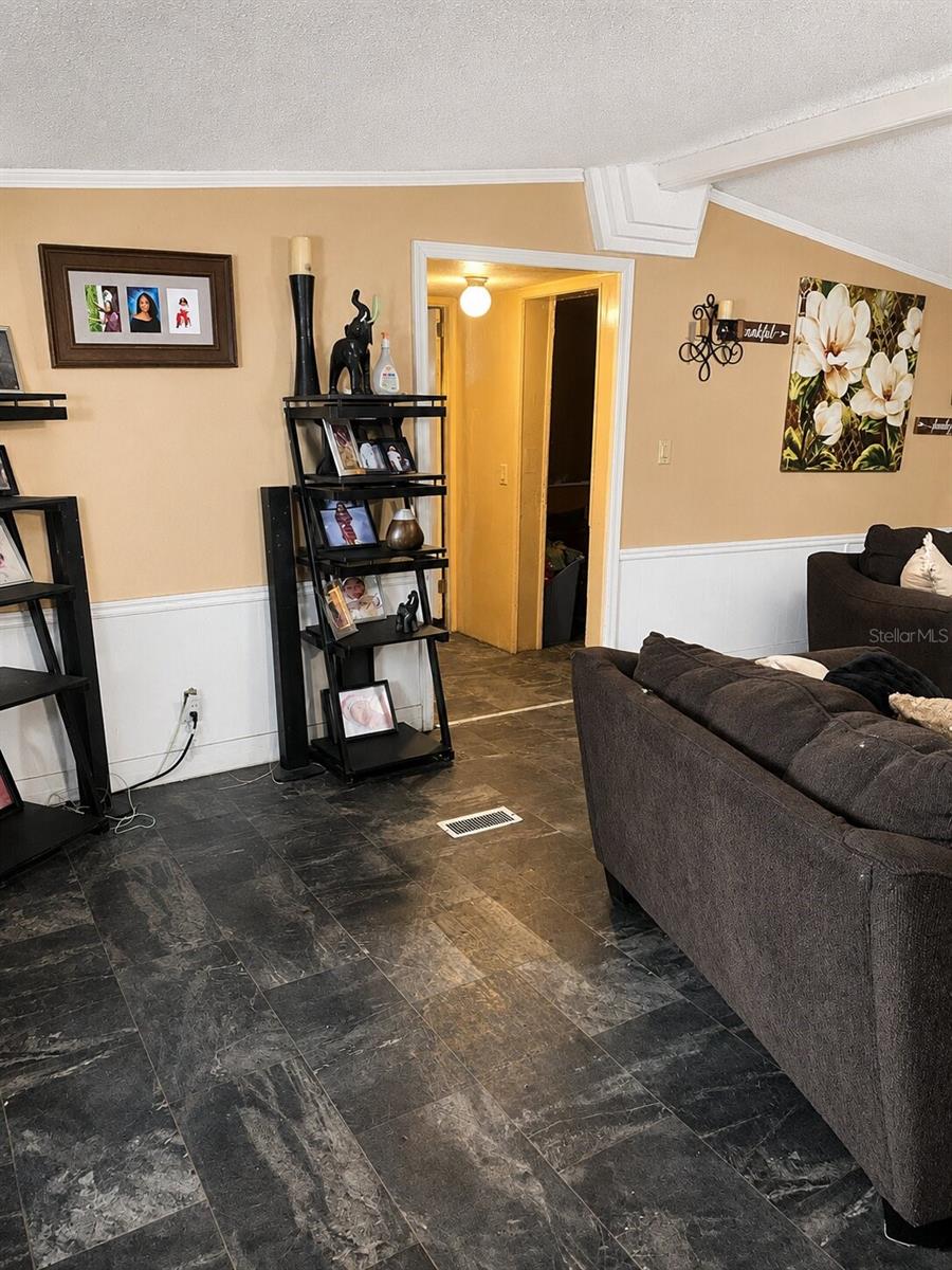 928 DAWN AVE, INTERLACHEN, FL, 32148