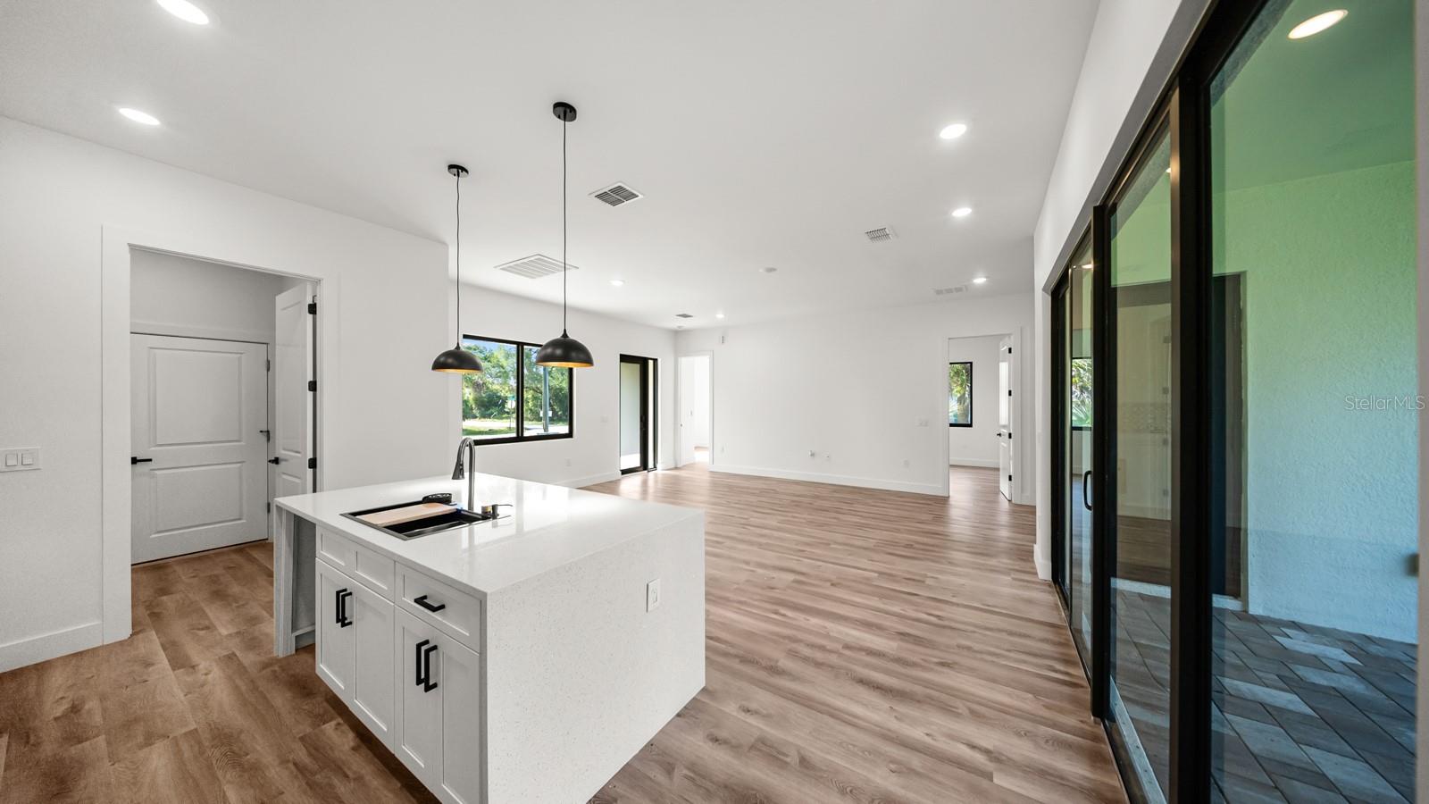 42 VENANGO ST, PORT CHARLOTTE, FL, 33954