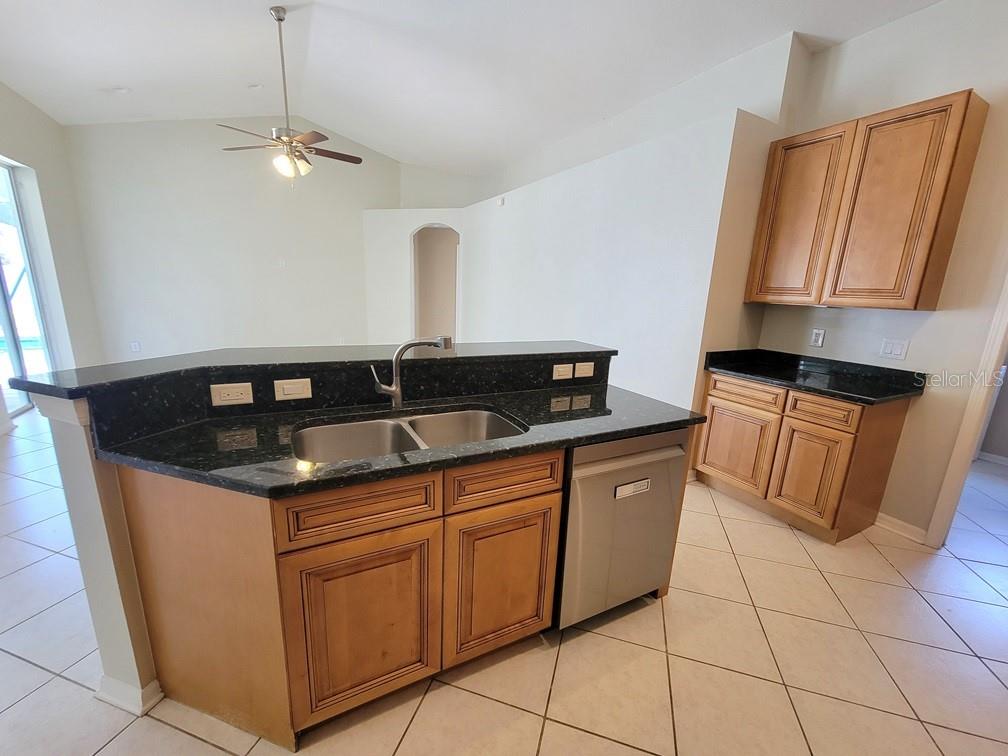 7916 ROUNDELAY DR, NEW PORT RICHEY, FL, 34654