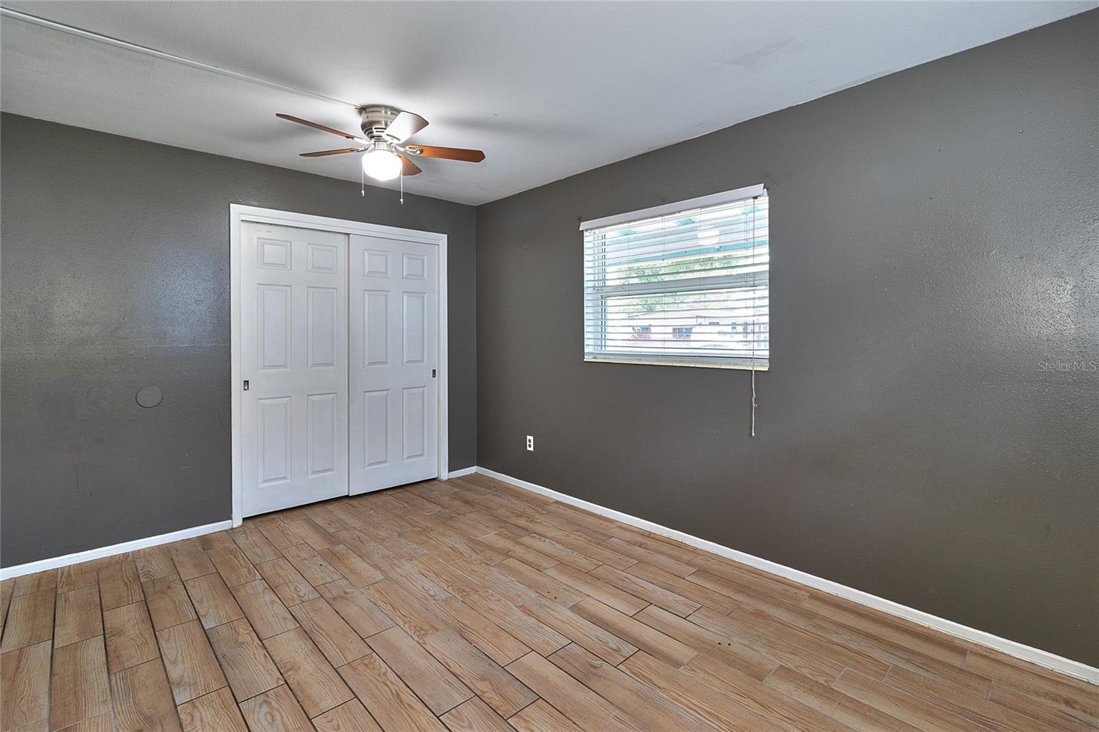 831 LAKESIDE DR, LARGO, FL, 33778
