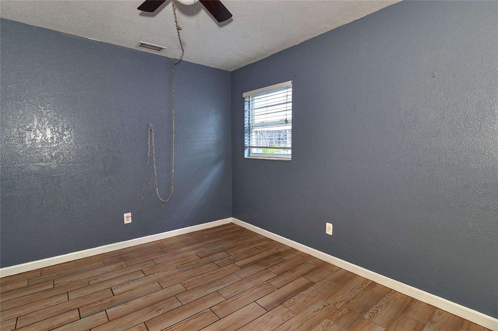 831 LAKESIDE DR, LARGO, FL, 33778