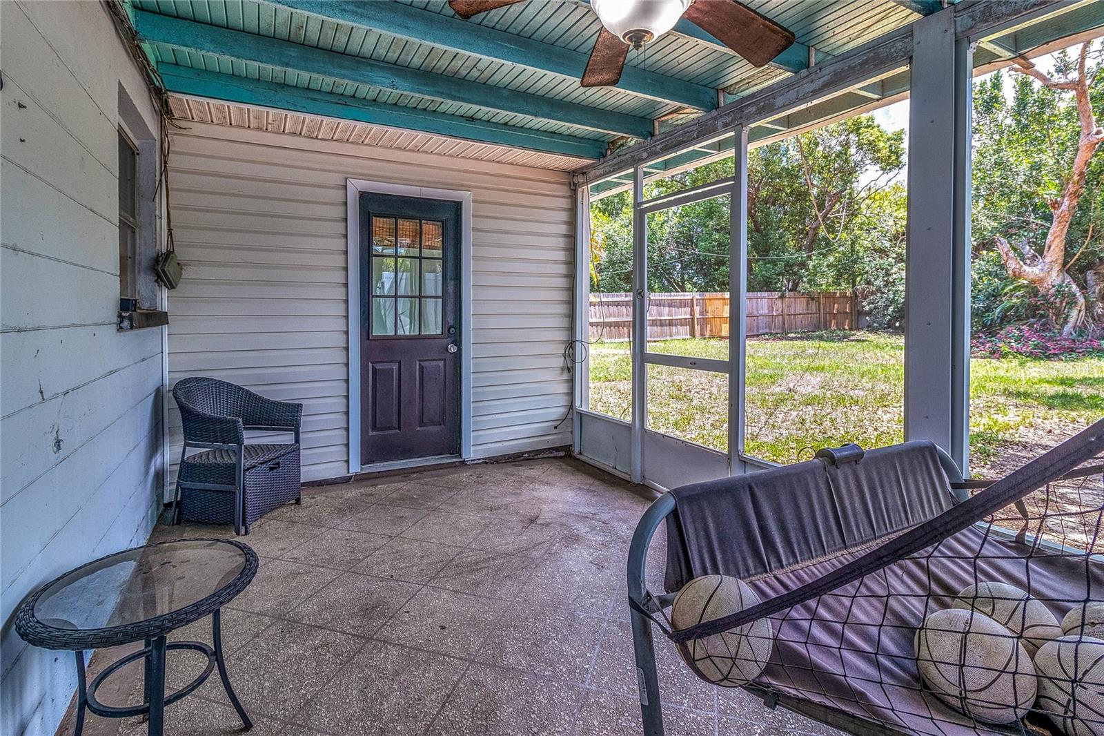 831 LAKESIDE DR, LARGO, FL, 33778