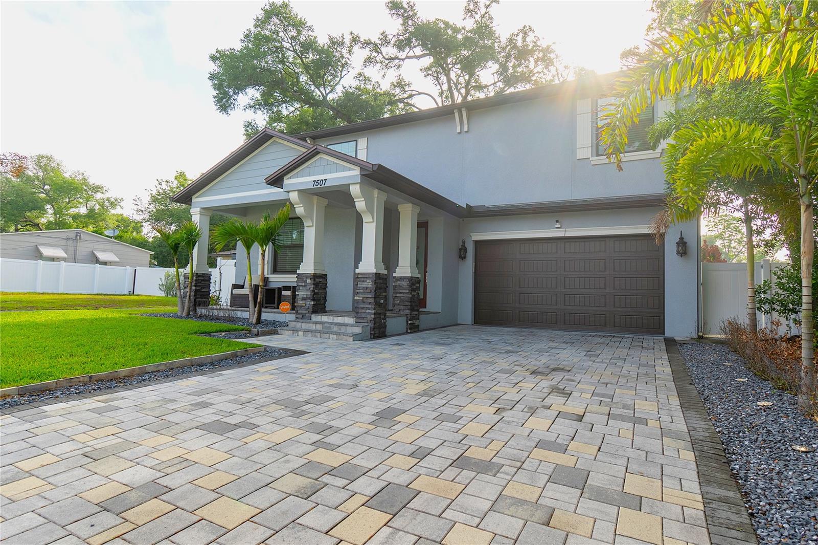 7507 N DARTMOUTH AVE, TAMPA, FL, 33604