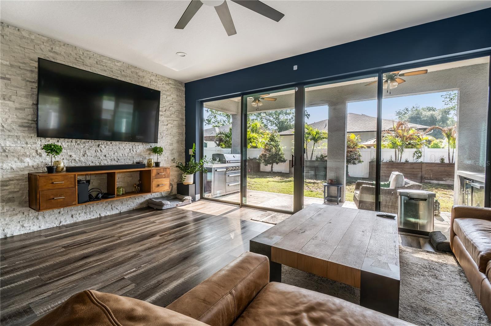 7507 N DARTMOUTH AVE, TAMPA, FL, 33604