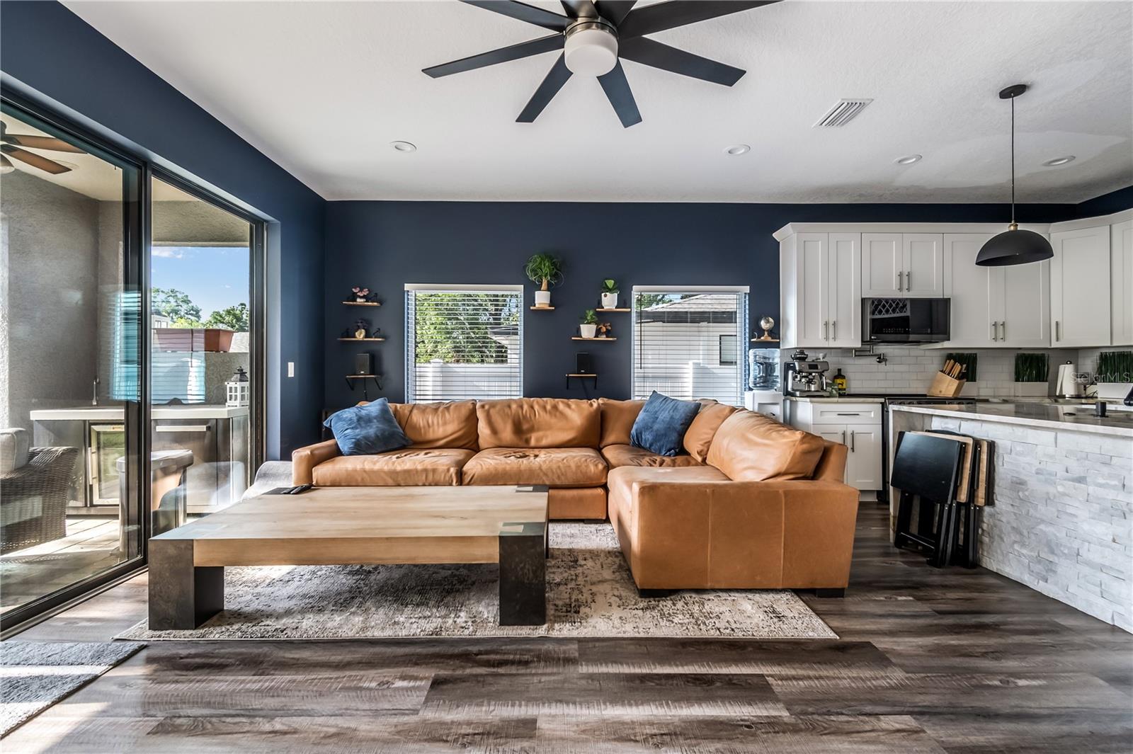7507 N DARTMOUTH AVE, TAMPA, FL, 33604