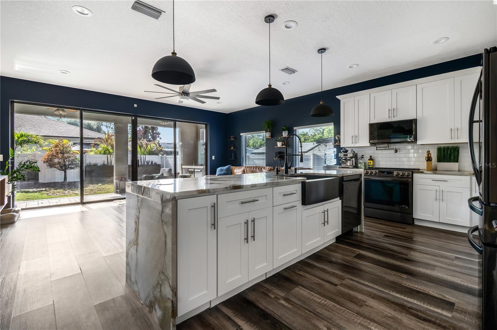 7507 N DARTMOUTH AVE, TAMPA, FL, 33604